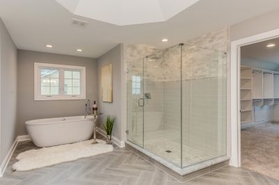 Glass Enclosures for Compact Spaces